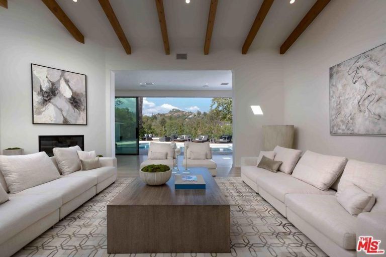 2 Eva Longoria house living room