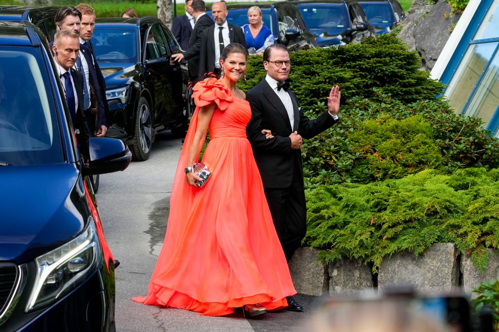 Princesa Victoria e Príncipe Daniel da Suécia no casamento da Princesa Martha Louise