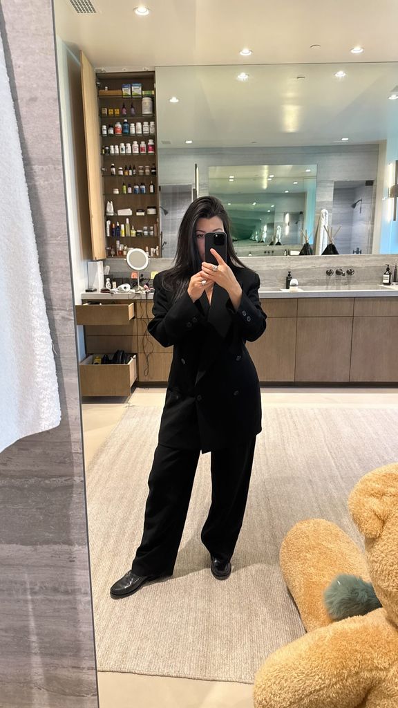 Khloe Kardashian’s curated pantry broke the Internet, but wait ’til you see Kourtney’s skincare cupboard