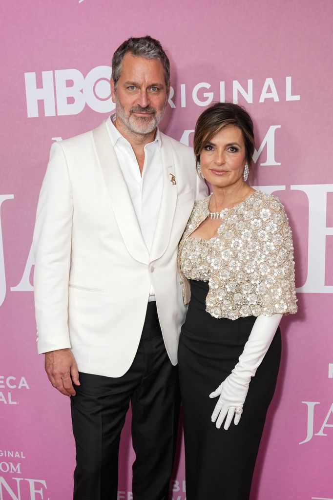 photo of peter hermann and mariska hargitay dressed up at my mom jayne premiere