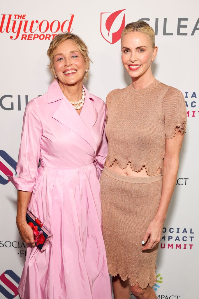 Sharon Stone e Charlize Theron chamaram a atenção no evento glam