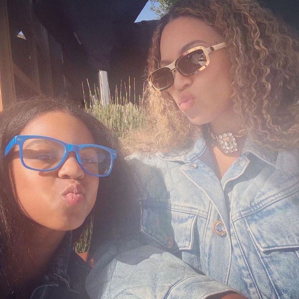 Beyonce bersama putrinya Blue Ivy Carter 