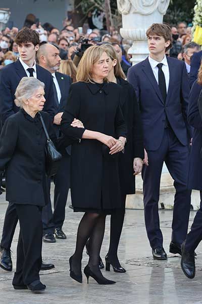 Princess Cristina arrives at King Constantines funeral