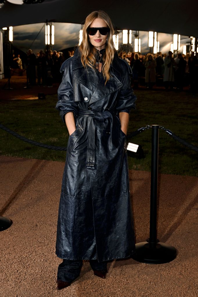  Rosie Huntington-Whiteley  attends the Burberry show during London Fashion Week September 2025 at Hyde Park