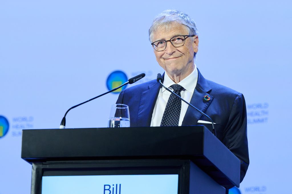 Bill Gates making a speech
