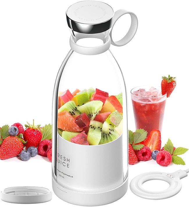 Smoothie maker and bottle in one