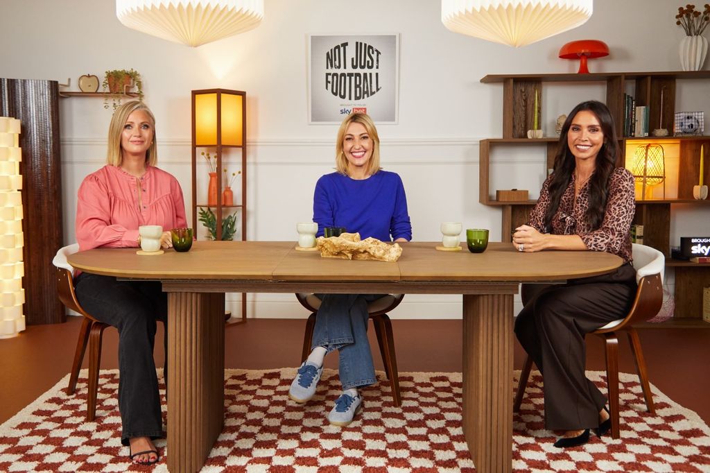 Hayley McQueen, Kelly Cates and Christine Lampard sitting around a table