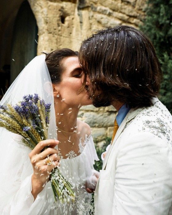 charlotte dimitri wedding kiss