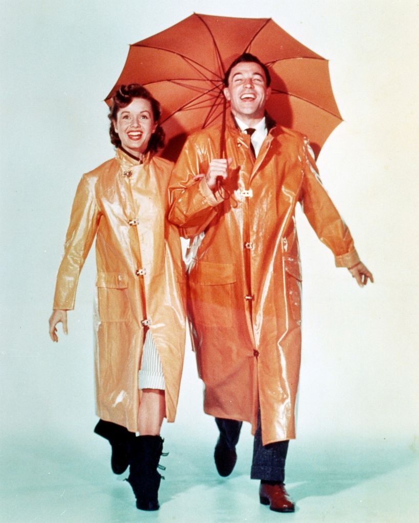 American dancer and actor Gene Kelly (1912 - 1996) as Don Lockwood and Debbie Reynolds as Kathy Seldon in 'Singin' in the Rain'