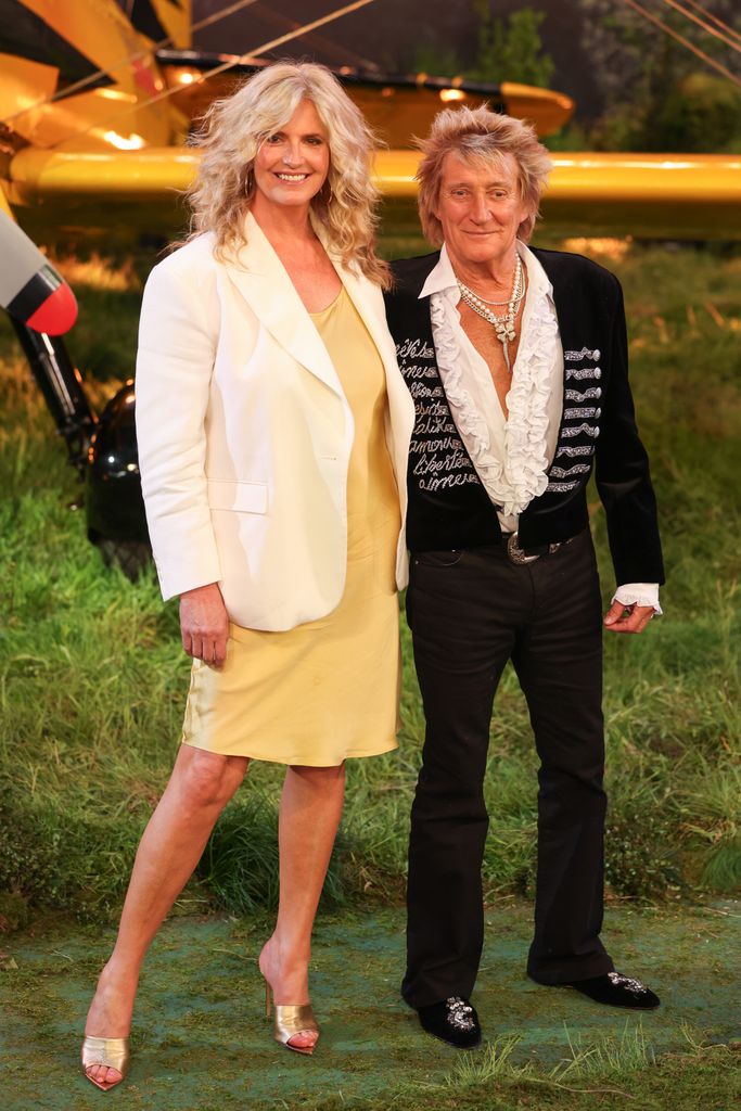  Penny Lancaster and Rod Stewart attend the "Mission: Impossible - The Final Reckoning" Global Premiere in Leicester Square on May 15, 2025 in London
