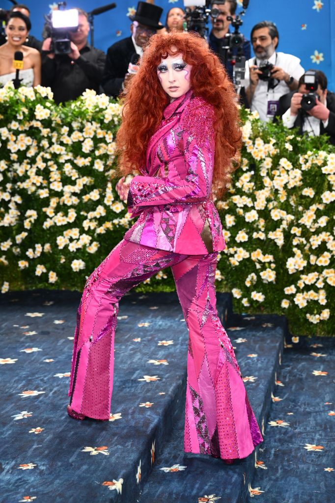 chappell roan at met gala in pink suit