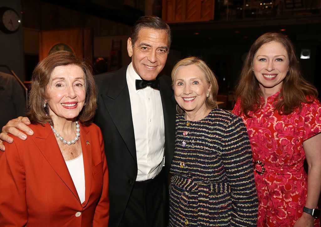 Nancy Pelosi, George Clooney, Hillary Clinton and Dr. Chelsea Clinton pose backstage at the hit play "Good Night, and Good Luck"