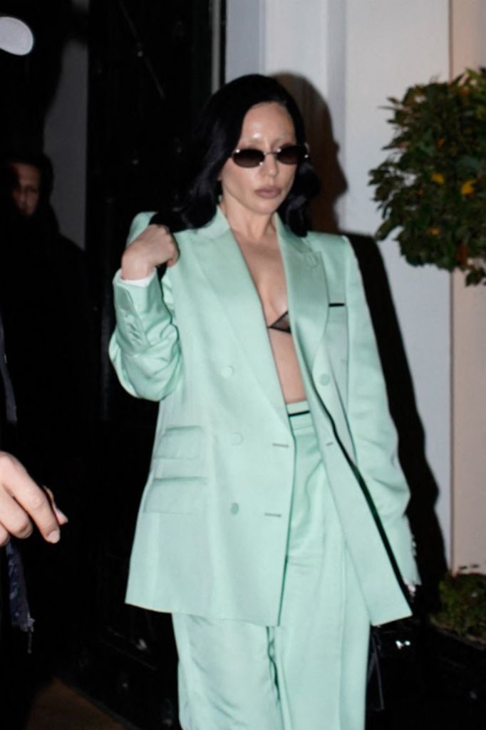 Lada Gaga showing her dramatic hair change