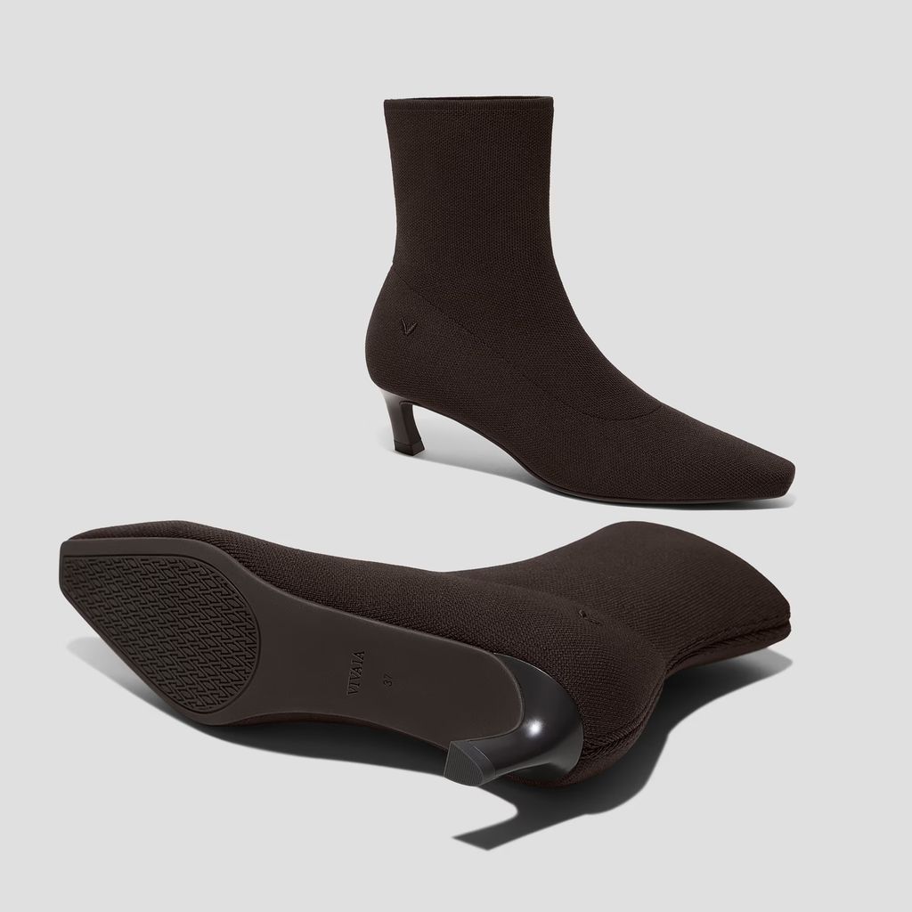 Vivaia Chocolate Brown Boots