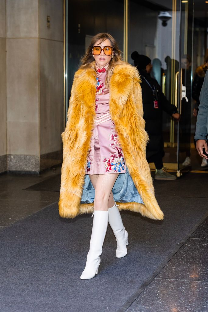 Suki Waterhouse is seen in Midtown on February 27, 2023 in New York City. (Photo by Gotham/GC Images)