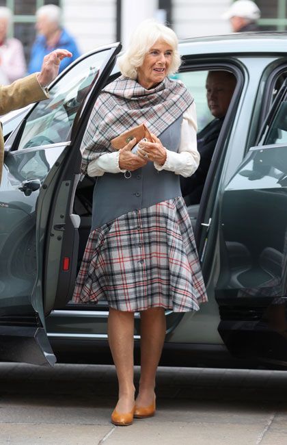 duchess camilla check skirt