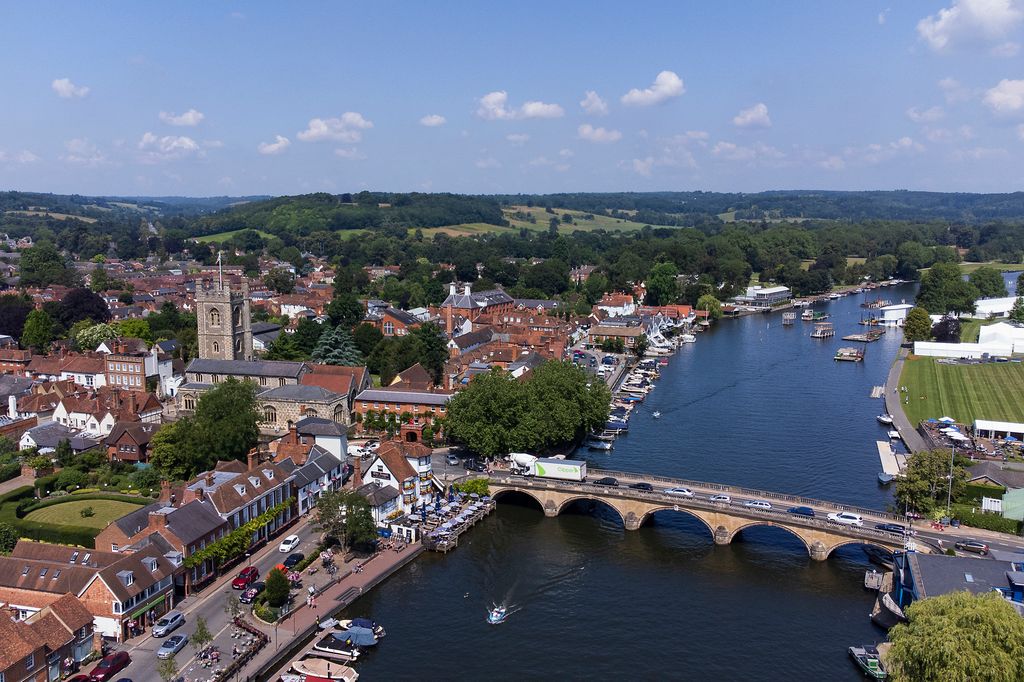 Famous for its annual rowing regatta.