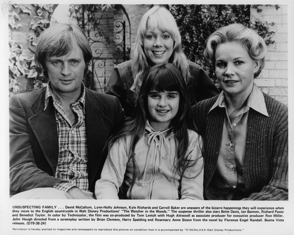 David McCallum, Lynn-Holly Johnson, Kyle Richards and Carroll Baker pose as the Curtis family for the Walt Disney movie "The Watcher in the Woods" circa 1979.