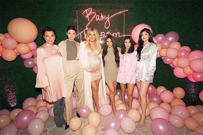 Khloe Kardashian pink baby shower