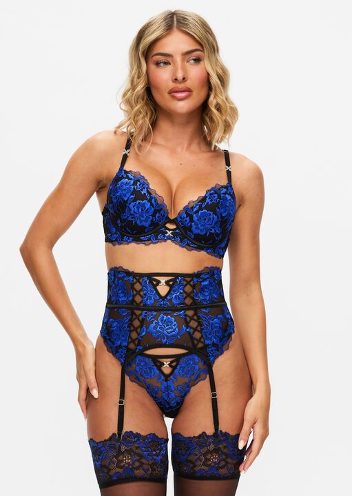 model dalam pakaian dalam biru dan hitam