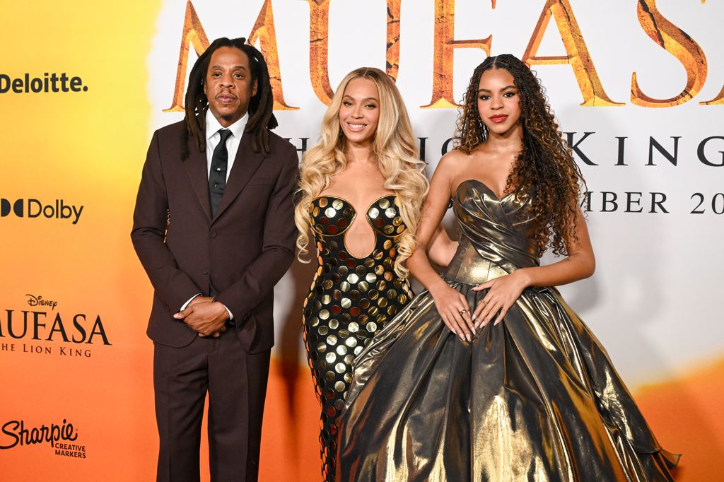 Jay-Z, Beyoncé, and Blue Ivy Put on a united front in rare red carpet ...