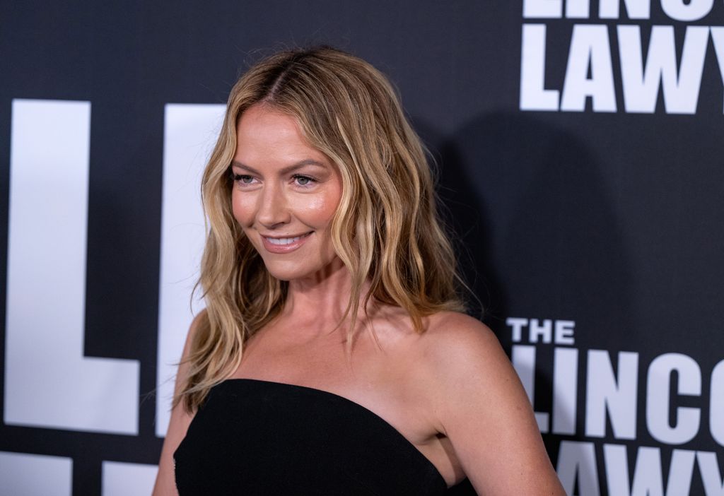 The Lincoln Lawyer's Becki Newton red carpet