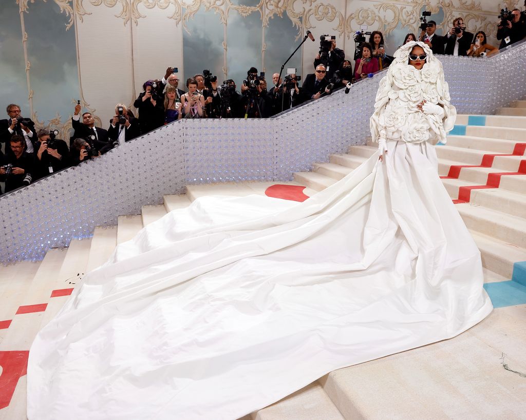 Rihanna paid tribute to Chanel's white camellia motif with a showstopping 3D floral ensemble by Valentino 