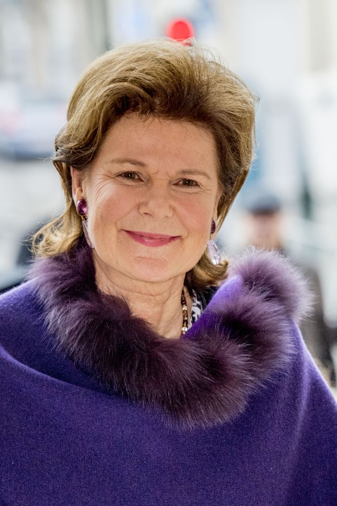 Princess Margaretha in a purple outfit