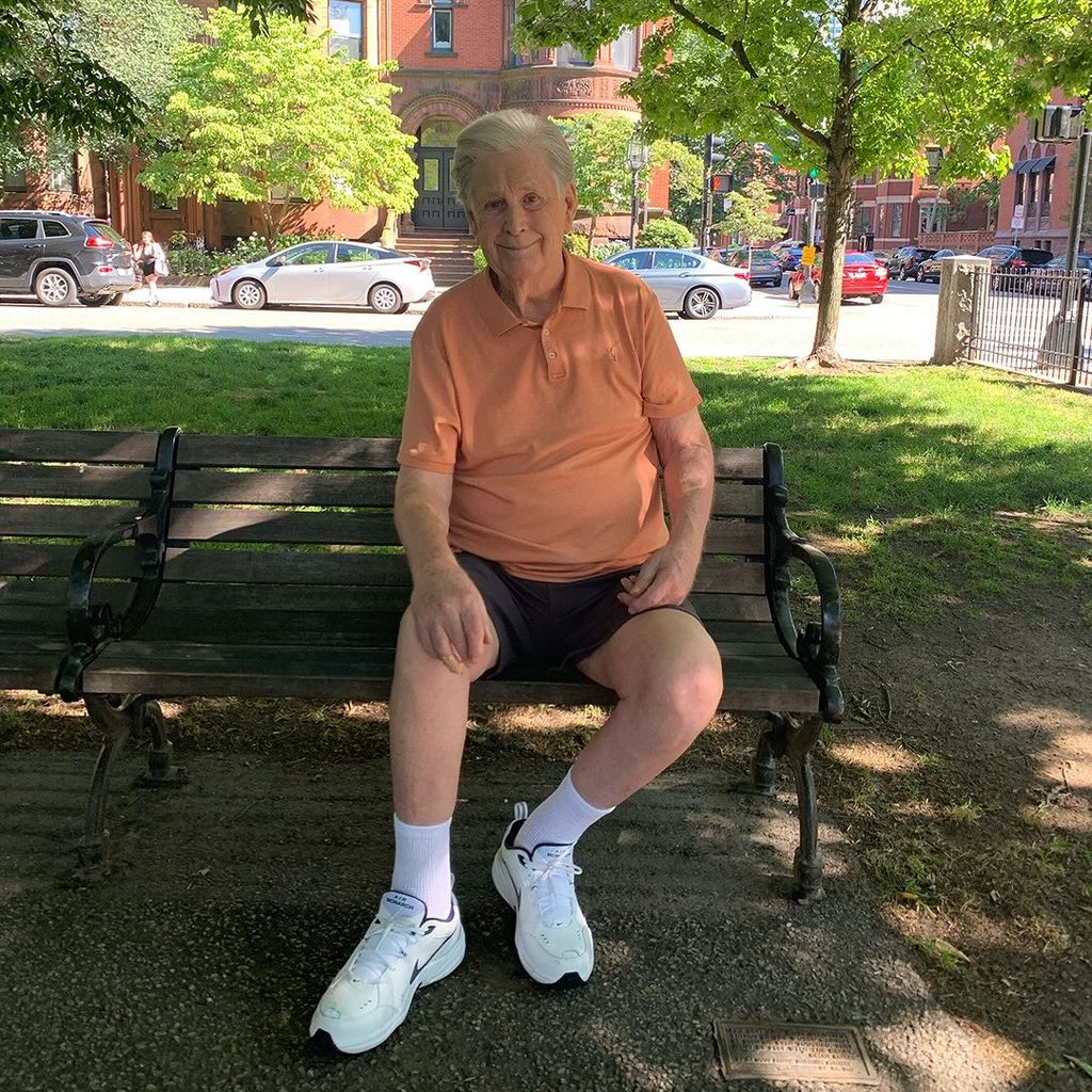 Brian Wilson photographed sitting on a park bench, shared on Instagram