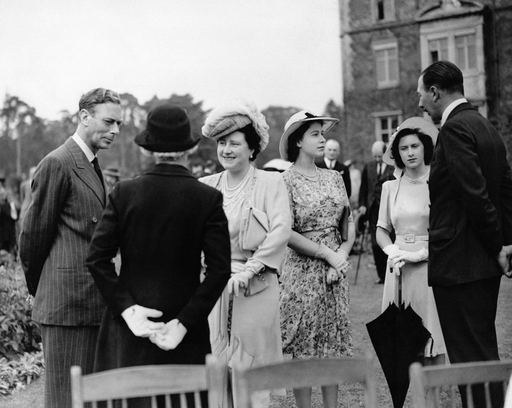 Une garden-party en 1946 à Sandringham