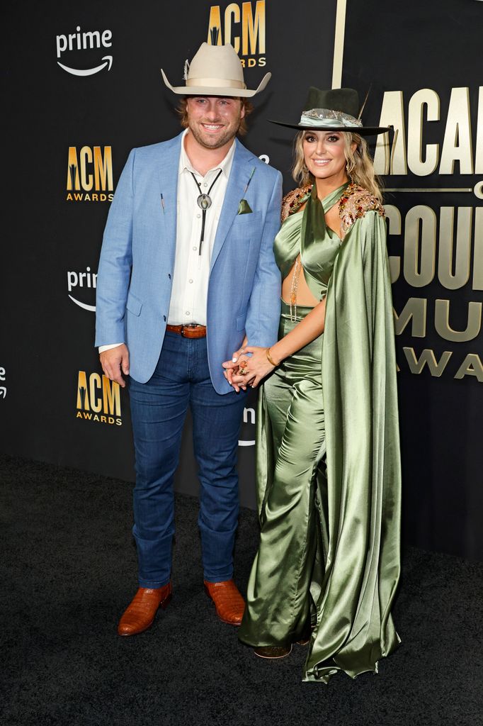 lainey wilson duck hodges acm awards