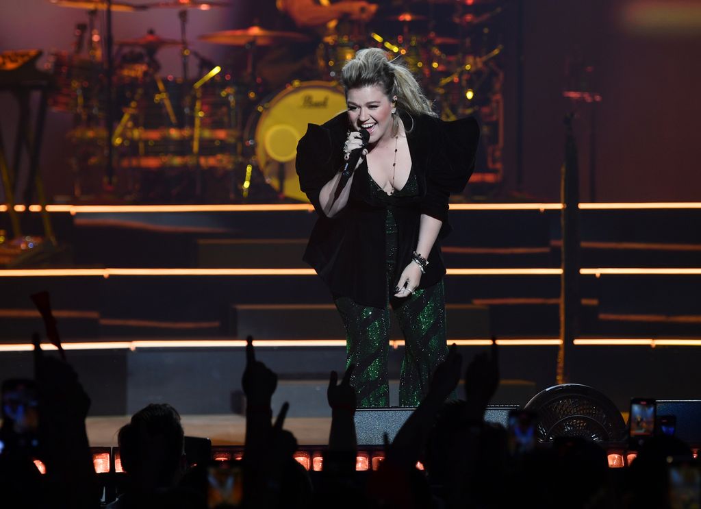 Kelly Clarkson announces life update that’ll impact kids River and Remington