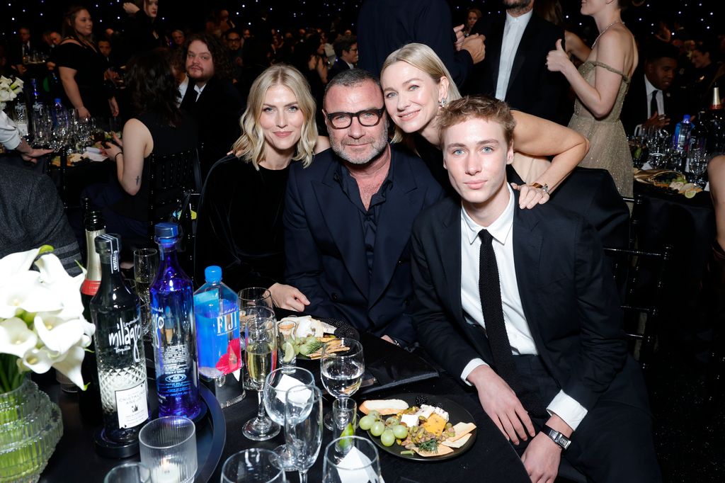 Taylor Neisen, Liev Schreiber, Naomi Watts, and Sasha Schreiber 