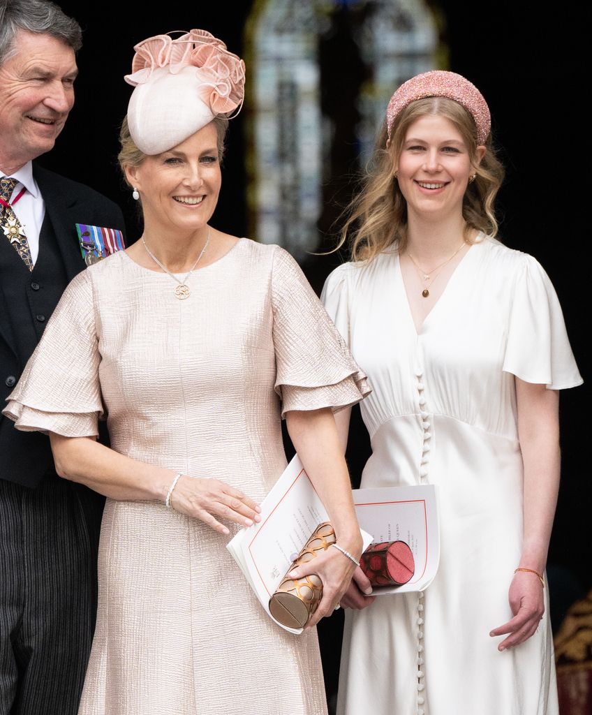 Lady Louise Windsor cubrió los dolores de cabeza