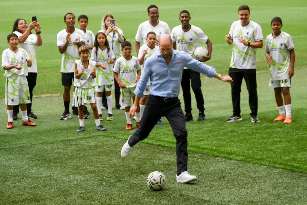 The heir to the throne hit the field at Maracanã Stadium