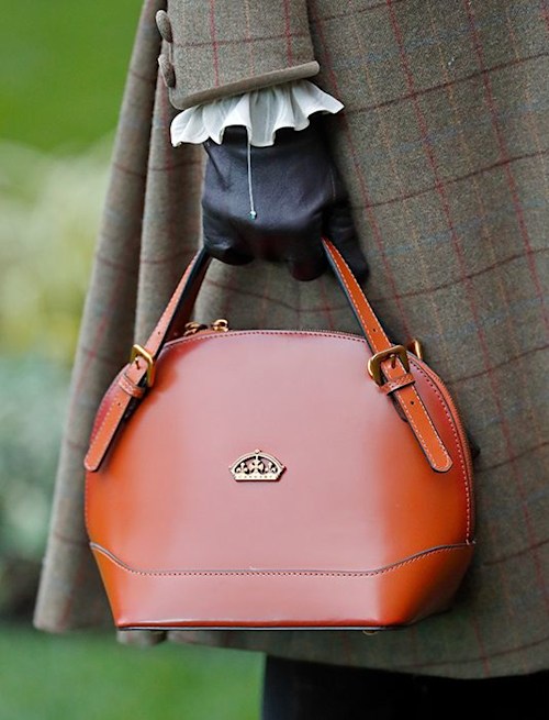 The Duchess of Cornwall has a gorgeous new handbag - with a royal ...