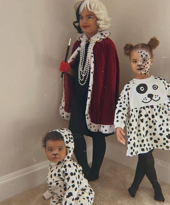 Jaw-dropping celebrity Halloween costumes: Holly Willoughby, Amanda ...