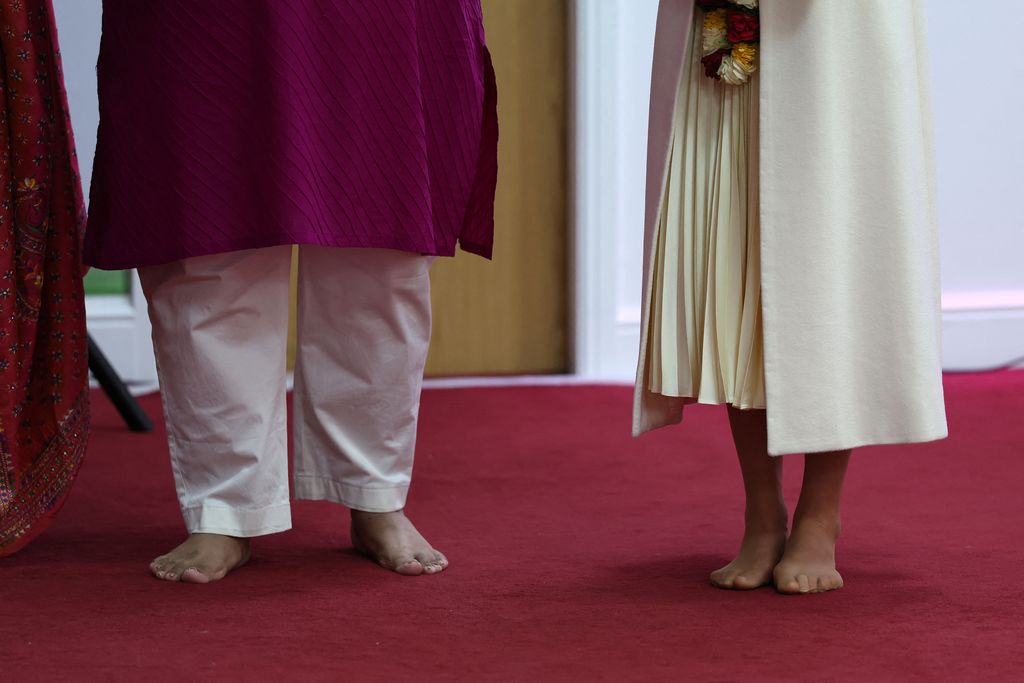 Kate est allée pieds nus au temple hindou Shreeji Dham Haveli 