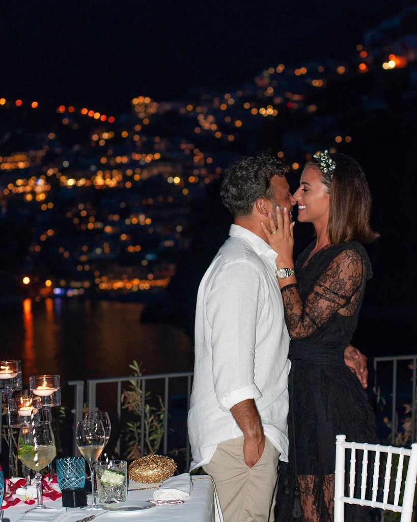 Ryan Thomas and Lucy Mecklenburgh kissing at night