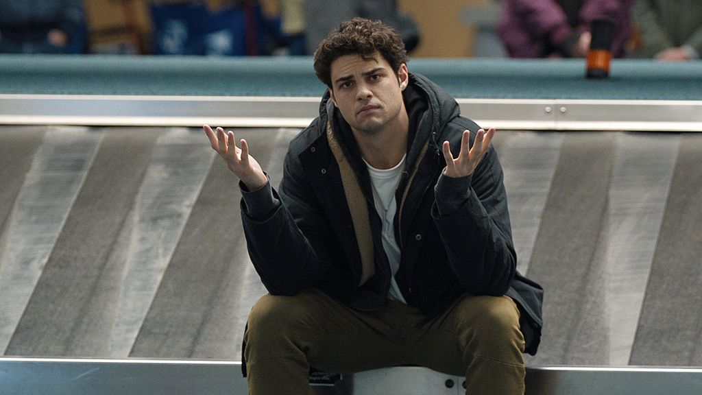 Noah Centineo as Owen in The Recruit 