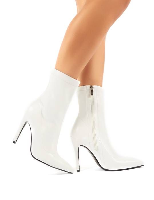 beyonce white boots