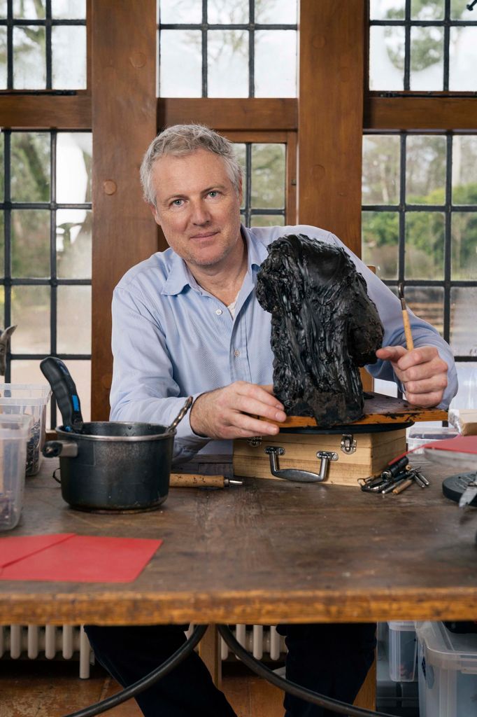 Zac Goldsmith présente sa première exposition de sculptures