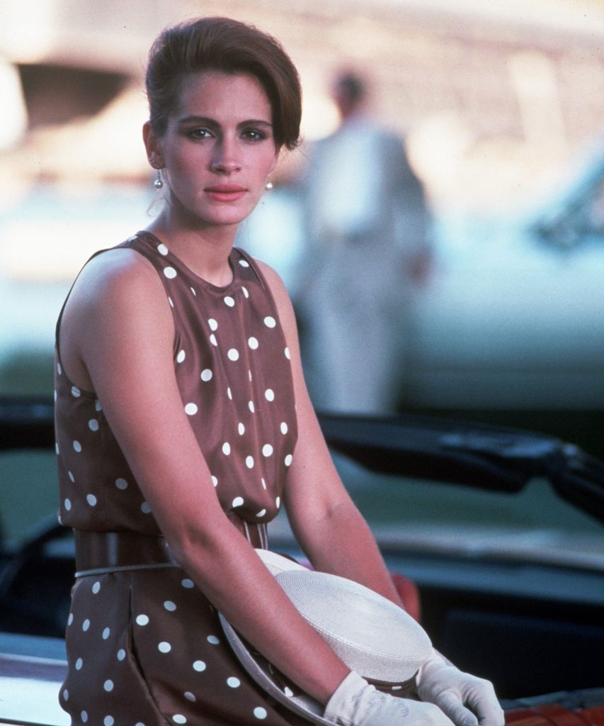julia roberts in polka dot dres sin pretty woman