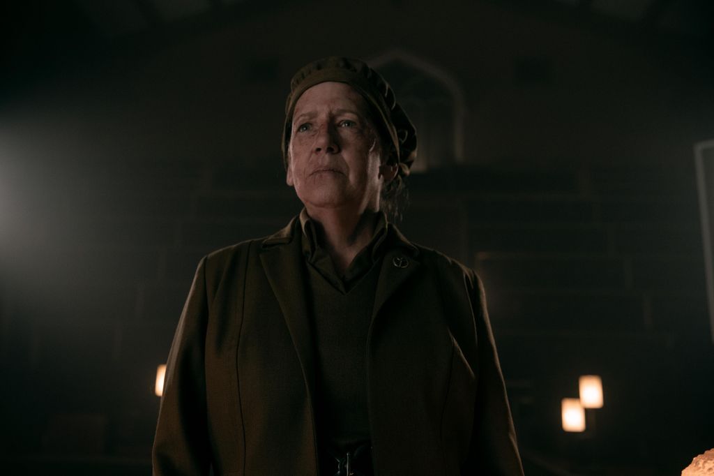 Aunt Lydia will become a mole 