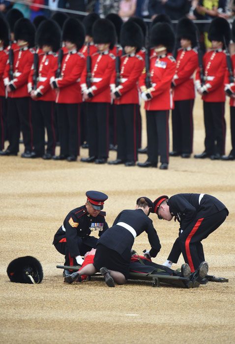 queen guard fainted