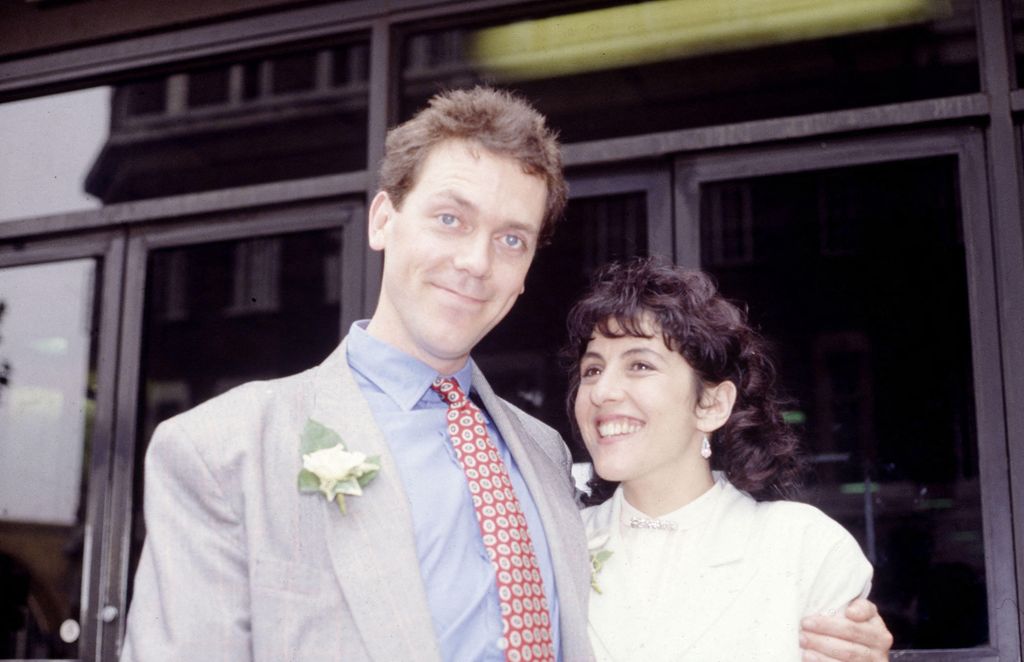 La vie de Hugh Laurie hors écran avec sa femme et ses trois enfants qui ont suivi ses traces 2 Hugh et Jo se sont mariés en juin 1989