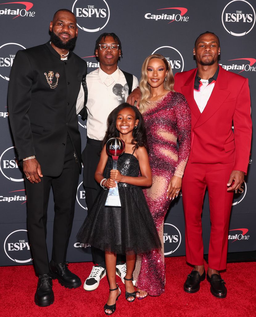 Lebron James Speaks Out On 18 Year Old Son Bronnys Sudden Cardiac Arrest Details Hello 2217