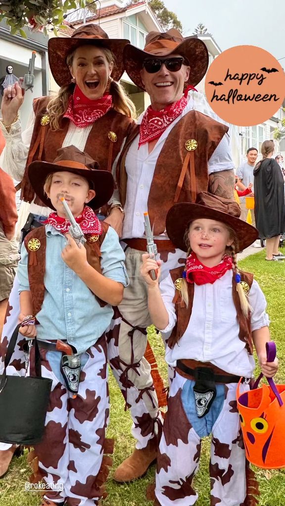 Ronan Keating and his kids dressed as cowboys for Halloween