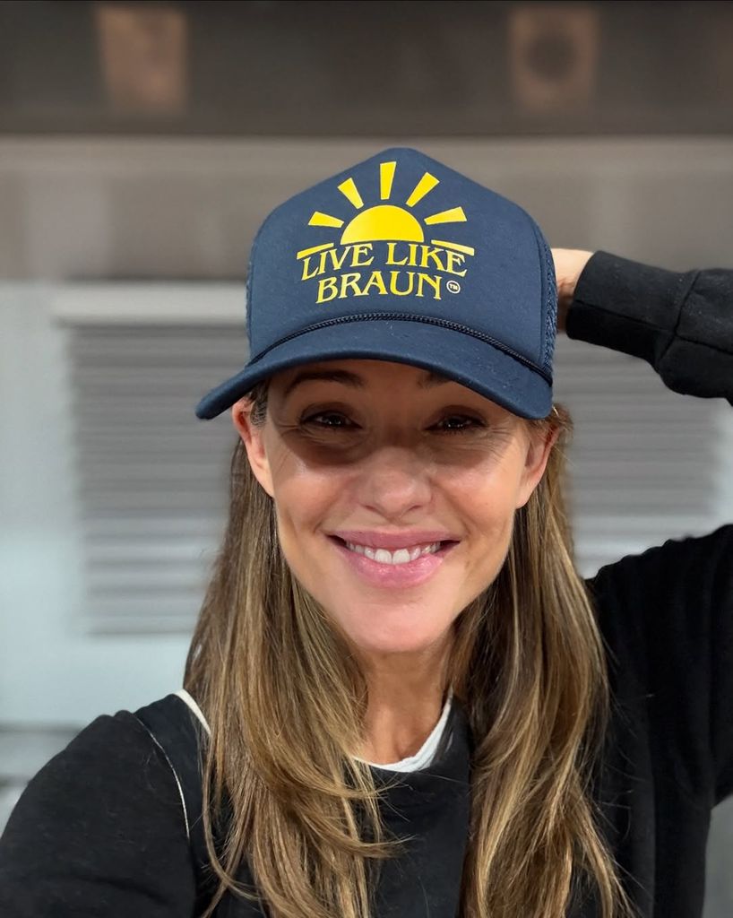 The star showing off her post-vacation glow