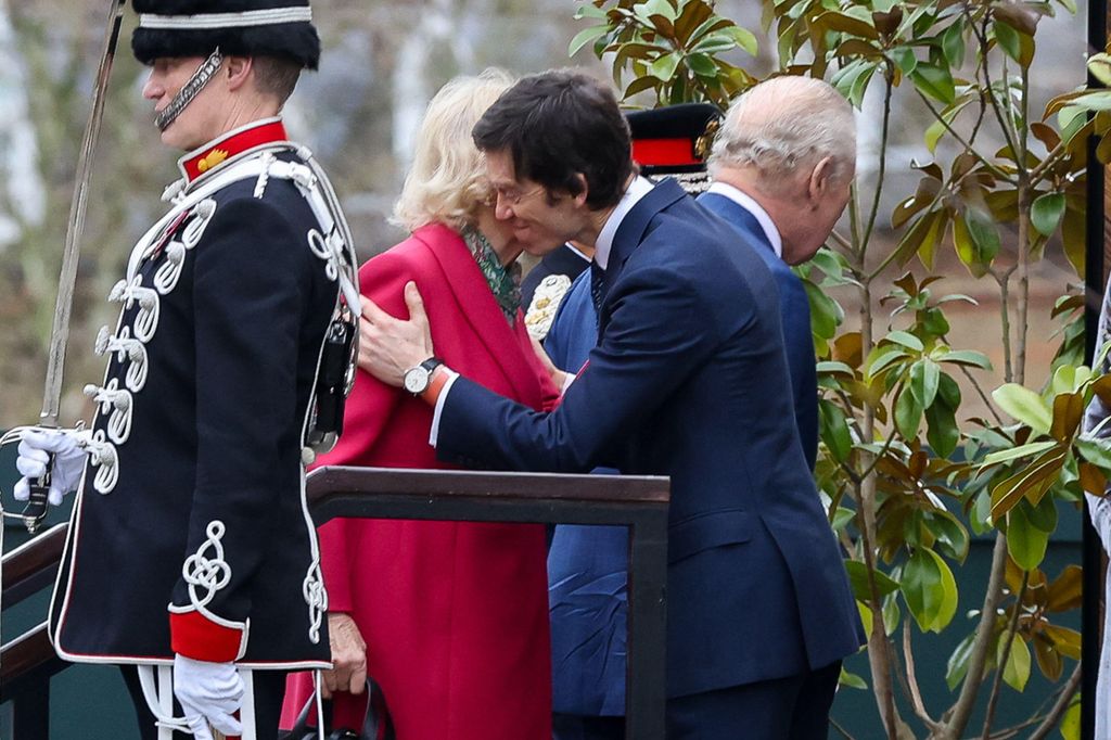 Le roi Charles et la reine Camilla arrivent à la chapelle de la garnison, dans le centre de Londres, pour visiter une nouvelle exposition Turquoise Mountain.